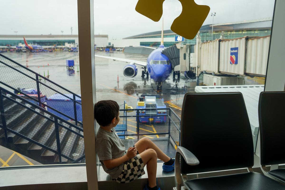 Hobby Airport tweet media