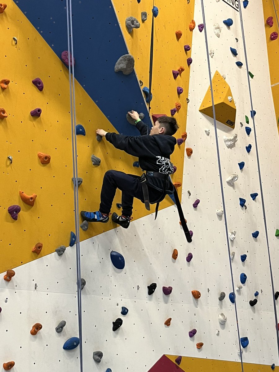 FintryPrimaryG63 tweet media