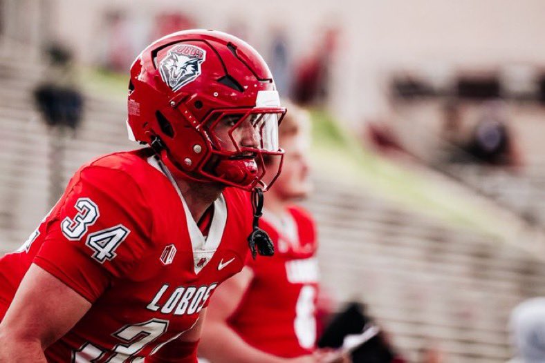 Coaches, @NikoBohler is a 6’1”, 225 lb LB from New Mexico with 2 years of eligibility. Twitchy athlete who excels in coverage and shows great top-end speed. Physical frame with room to develop. Practice film is on his profile. #UpNextAthlete

➡️ UpNext.team/athlete/ac795e…