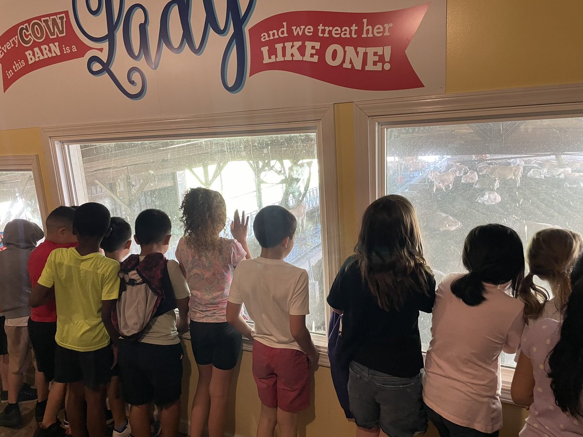 GraceLearning's tweet image. We had the best time at Chaney’s today! 😊🐮@NatcherElem