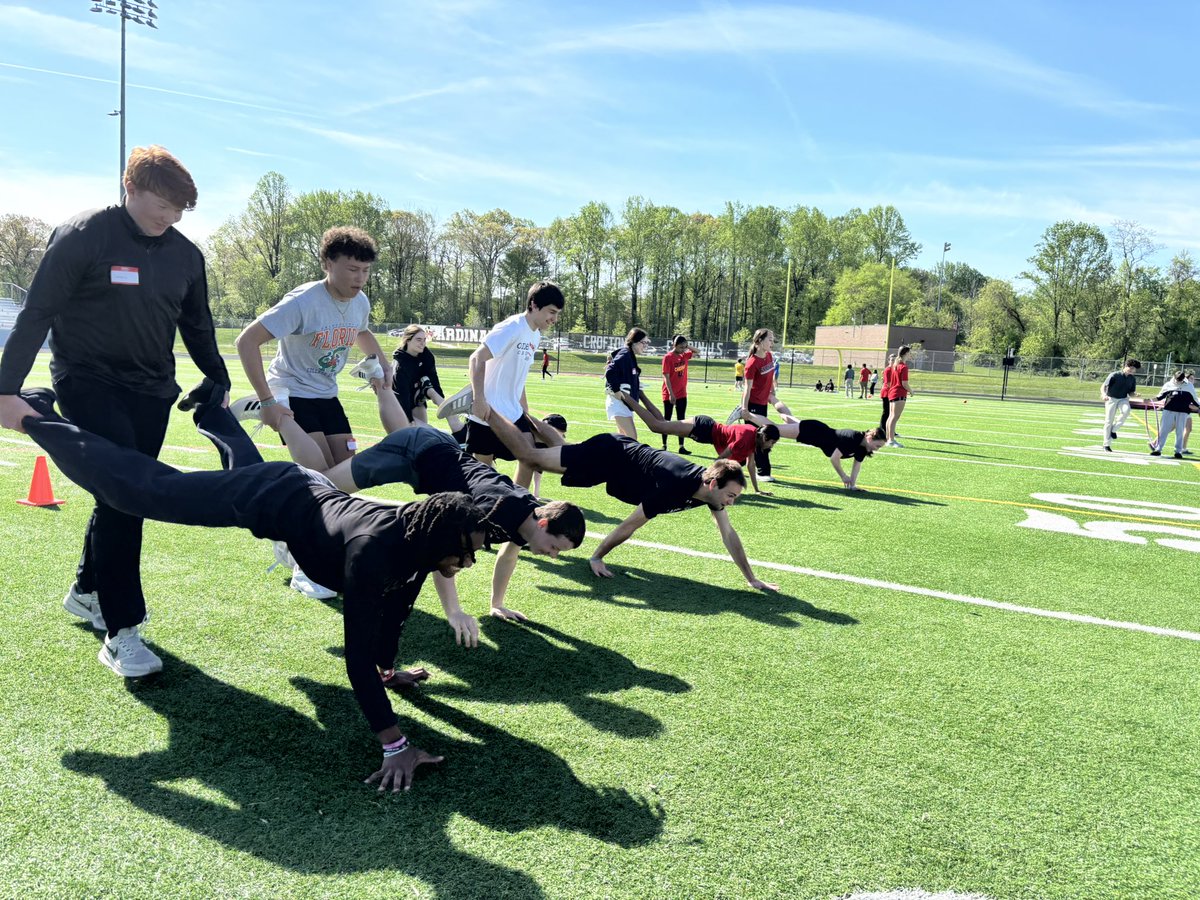 CrHS_ALC's tweet photo. The CrHS Student Athlete Leadership Retreat was a huge success! π― designed, organized, and facilitated by our student athletes for our student athletes! #WeAreCrHSUnified #TogetherCardsFly https://t.co/p9Uuurxc4P