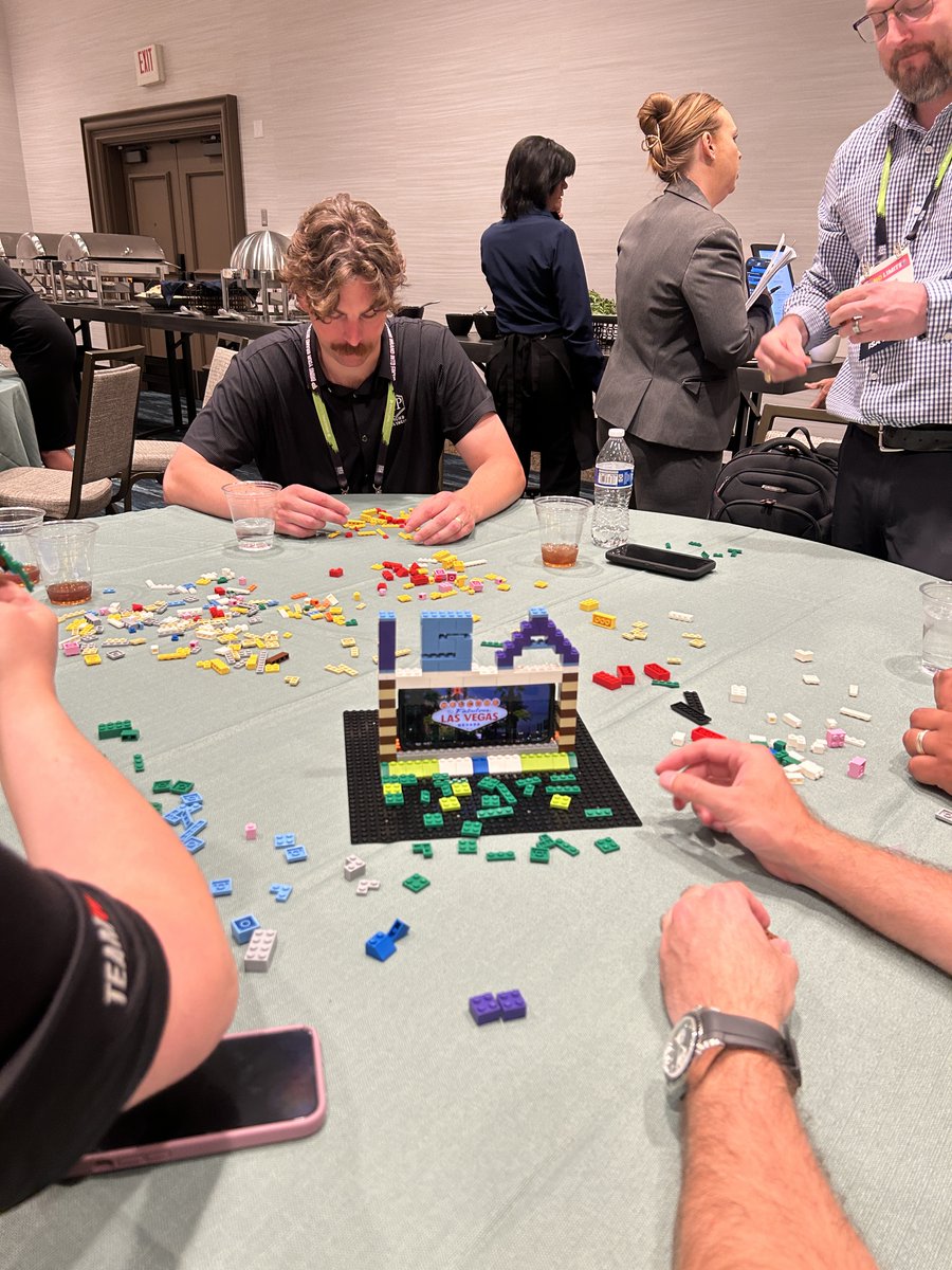 ISA Sign Expo tweet media