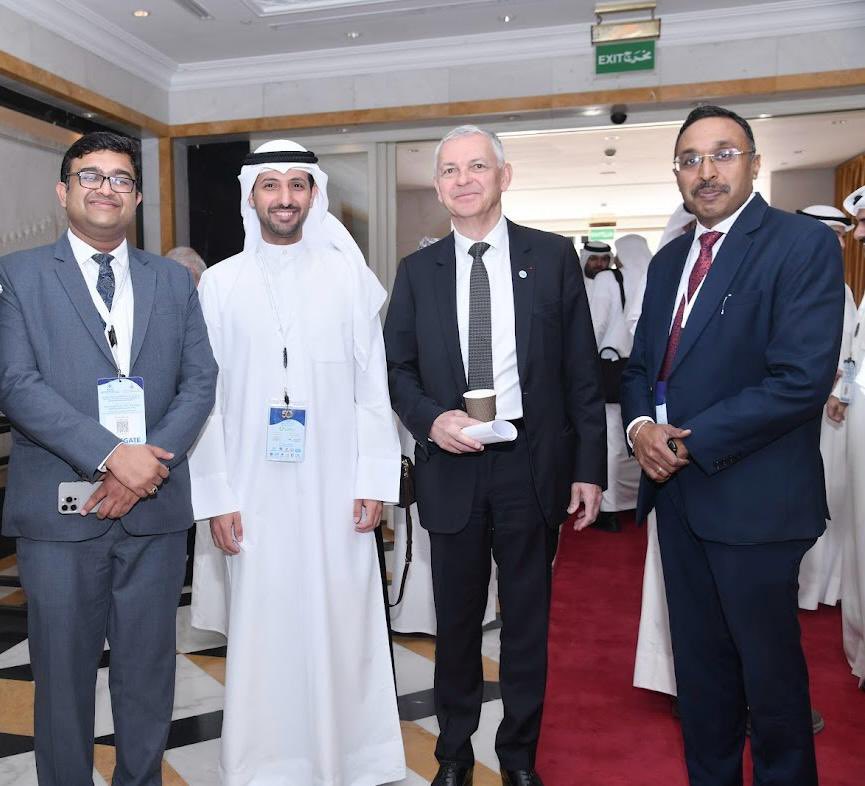 سعدنا بمشاركة المنظمات المحاسبية العالمية 
وبحصور:

السيد جون بوكو 
 رئيس الاتحاد الدولي للمحاسبين (IFCA)

السيد كومار جوبتا 
عضو مجلس إدارة الاتحاد الدولي للمحاسبين (IFCA)

السيد أديتيا دانوكا 
رئيس معهد المحاسبين القانونيين – فرع الكويت