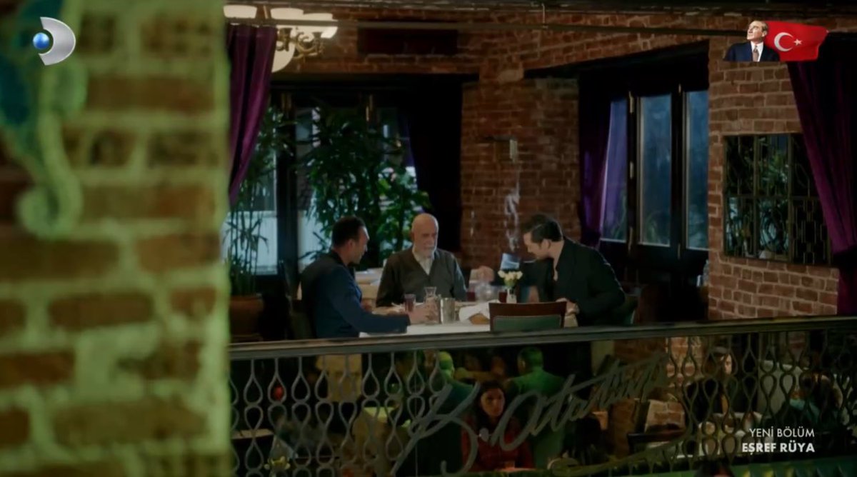 #eşrefrüya Mekanda bulunan bu yazı Muhteşem.A dan Z ye kimler rol alıyorsa hepsi çok güzel oynuyor.Hepsini tebrik ederim.Demek ki ATATÜRK yazısı başka bir arkadaşımında dikkatini çekmiş.