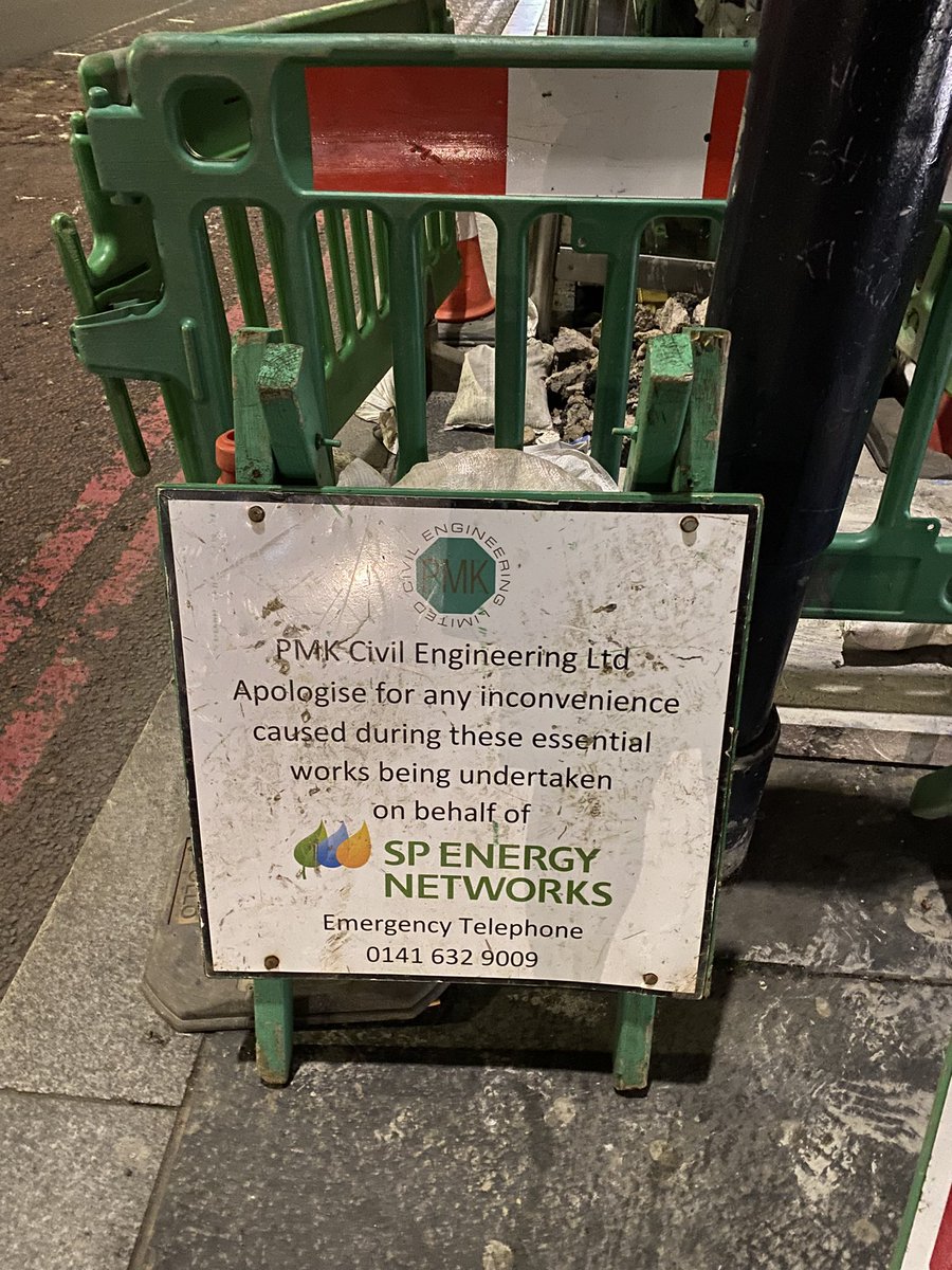 EdiDisgraces's tweet image. Hi @SPEnergyNetwork you are doing work on Lothian road in Edinburgh but seem to be using a bus shelter to store your bits and bobs - a bit inconvenient and dangerous for bus users. Especially any visually impaired.