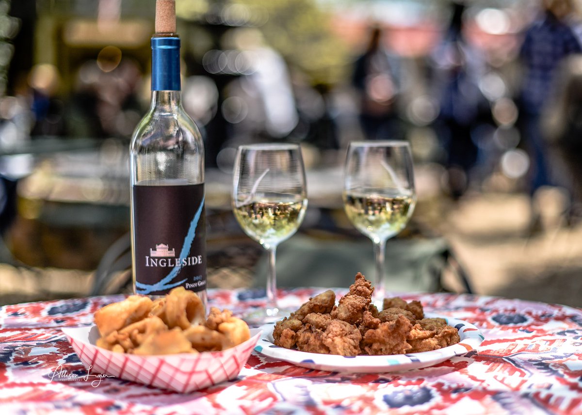 It's almost time for our Spring Oyster Crawl on April 26 &amp; 27! Enjoy 3 styles of oysters prepared onsite. Live music both days, Reservations are requested for groups or 6 or more. Learn more: inglesidevineyards.com/event/spring-o…

#vawine #cbwinetrail #loveVA #oyster #vaoystertrail