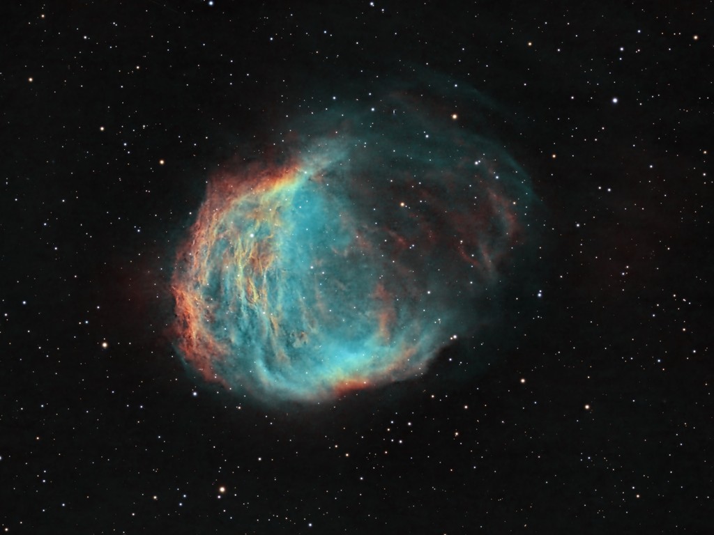 Celestron's tweet photo. Ron Brecher turned his sights toward Gemini & spent nearly 14 hours capturing #Abell21 presented in Natural #RGB with Ha & OIII, #HubblePalette (SHO), & Foraxx Palette.
🔭: #Celestron 14” #EdgeHD at f/11
#MedusaNebula #PlanetaryNebula #BackyardAstro #Astrophotography https://t.co/LtivifaSa3