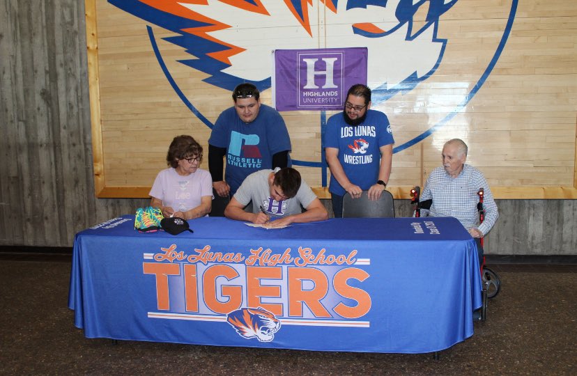 LLSchools (@ll_schools) on Twitter photo J.B., a senior at Los Lunas High School, signed a Letter of Intent to wrestle at New Mexico Highlands University. He says he plans to become a physical therapist. Congratulations! #llsrocks <a href="/LLHSTigers/">Los Lunas High School</a> <a href="/LLS_SPSV/">LLS Special Services</a> <a href="/VCNewsBulletin/">VC News-Bulletin</a> J.B., a senior at Los Lunas High School, signed a Letter of Intent to wrestle at New Mexico Highlands University. He says he plans to become a physical therapist. Congratulations! #llsrocks <a href="/LLHSTigers/">Los Lunas High School</a> <a href="/LLS_SPSV/">LLS Special Services</a> <a href="/VCNewsBulletin/">VC News-Bulletin</a>