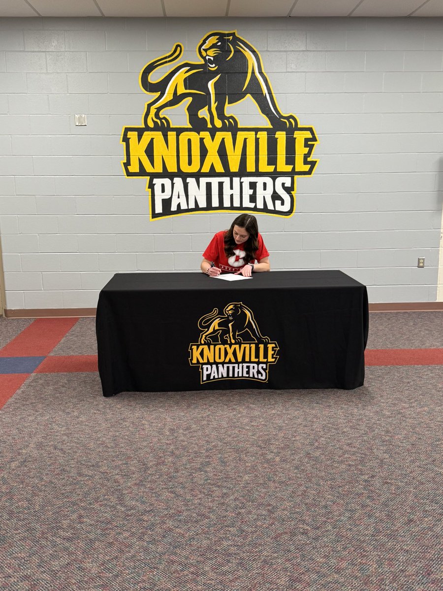 KHS Girls Basketball (@khsgirlshoops_) on Twitter photo Shoutout to Hannah Dunkin for signing with <a href="/CentralDutchWBB/">Central Women's Basketball</a> today! They’re getting a good one! Shoutout to Hannah Dunkin for signing with <a href="/CentralDutchWBB/">Central Women's Basketball</a> today! They’re getting a good one!