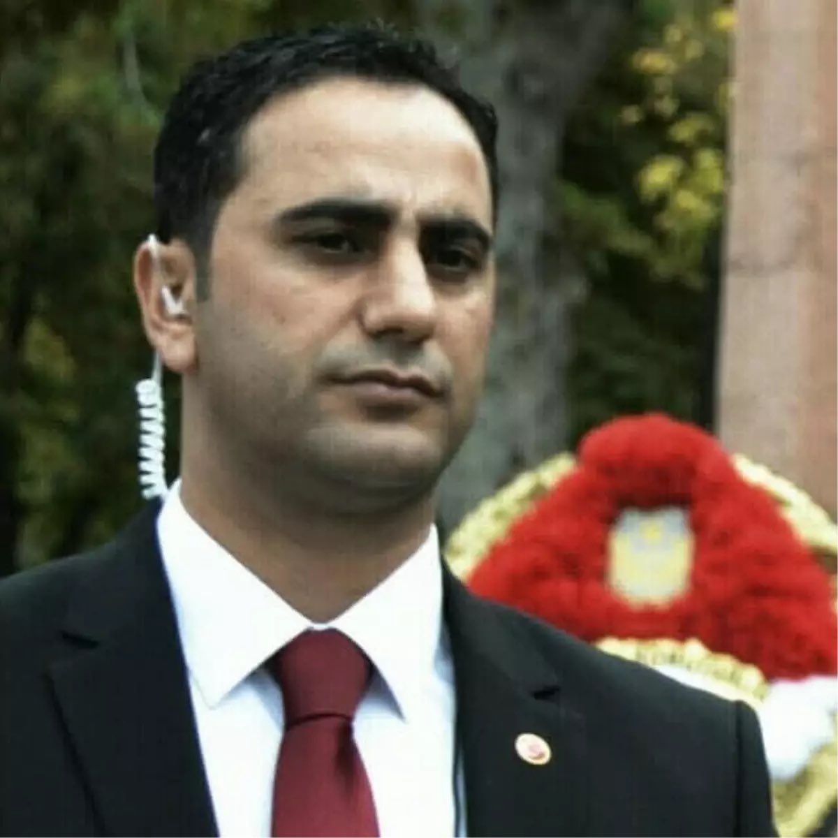 Malatya Valiliğim sırasında yakın korumalığımı yapan Komiser Göksel ÖZAY’ın geçirdiği kalp krizi sonucu hastanede vefat ettiğini öğrendim. Çok çok üzgünüm.Her yönüyle çok güzel ve örnek bir insandı. Allah rahmet eylesin. Ailesine yakınlarına Emniyet camiasına başsağlığı diliyorum