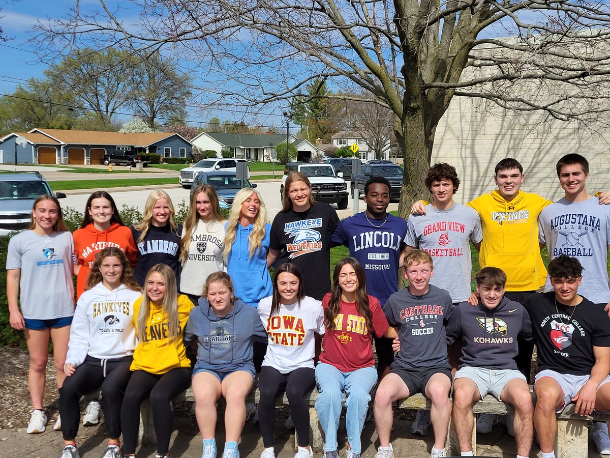Pleasant Valley Spartans taking their talents to the next level on ✍️ Day!
Spartan Nation Proud!
#SpartanNation