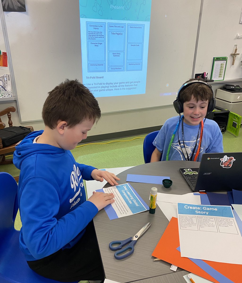 HFLearn's tweet image. Our #ocsbCodingTrek journey @StDominicOCSB gives us the opportunity to interact with others and express our thoughts, feelings, and ideas. Communication is an essential skill that allows us to better understand one another. #ocsbDL #ocsbScience #ocsbCodes #ocsbmath