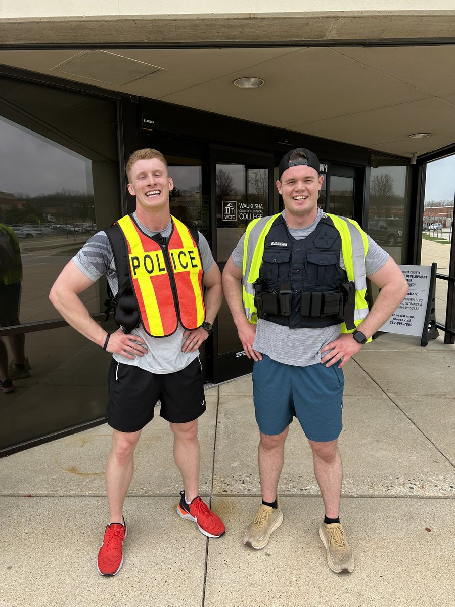 JusticeWCTC's tweet photo. Two of our recruits challenged themselves prior to the end of the academy by completing the Murph Challenge today. Shout out to Nick Howard (@WaukeshaPD) and Derek Johnson (Whitewater PD) 50min 21sec. Way to go! https://t.co/t7dG5ntwDU