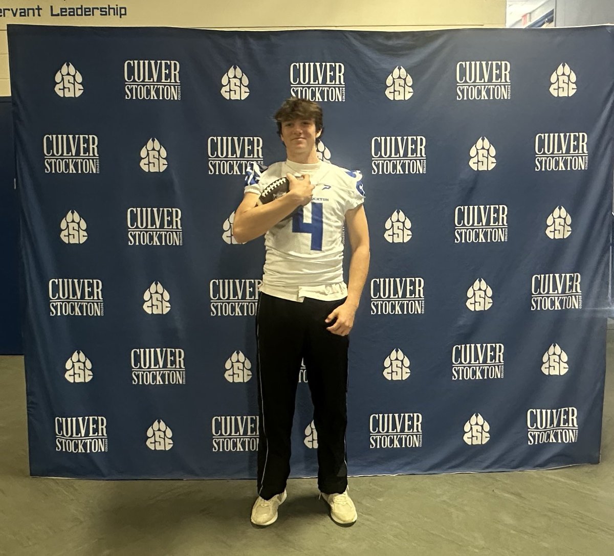 Santa Fe Catholic High School Football tweet media