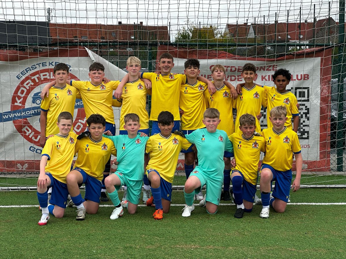 Barry Town United Academy tweet media
