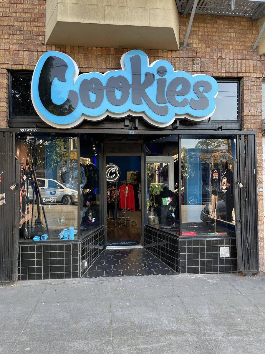 COUSTOMWORKS's tweet photo. I believe a real man understands culture with his mind and heart—
and takes action with his own two feet.
#Berner
#Cookies
#YungChowder
#RespectTheCulture #CookiesLifestyle #RealOnesOnly https://t.co/30OPZknlzt