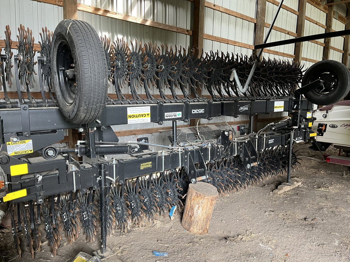 AdamBruntjen81's tweet photo. Selling my Yetter 3530 Rotary Hoe if you have some crusting issues or could use it for cover crop program.

~500 acres total use over last 2 years. 30’ wide 3.5” spacing, lights, front &amp; rear stands. Field ready.

$12,900 No delivery. In shed at Warrensburg IL. Thanks! https://t.co/f6C9DN0WrR
