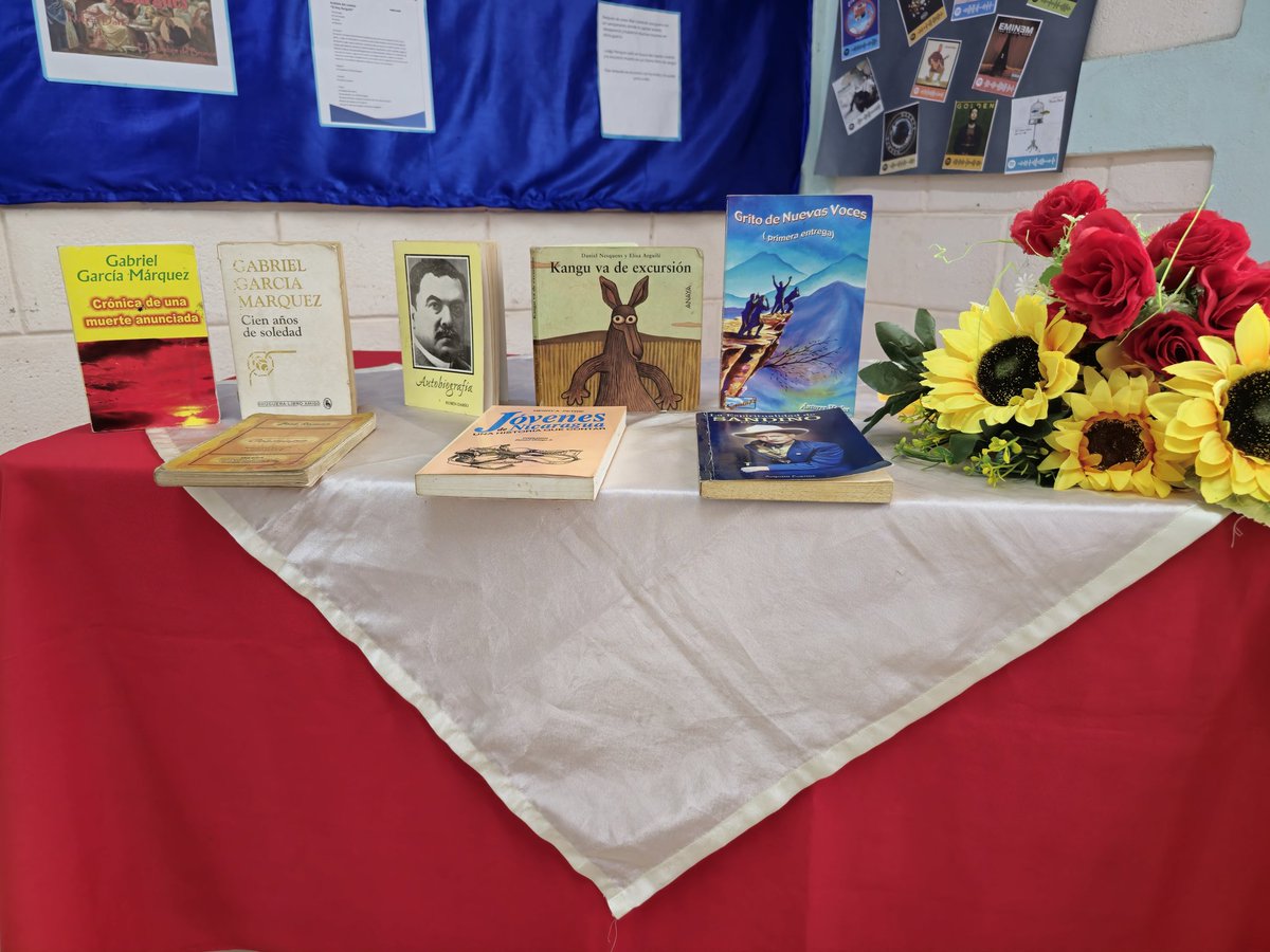 InstitutoLopez's tweet photo. 📙📚📖📚📙
En el marco de la celebracion del Dia Internacional Del Libro Y Derecho De Autor, se realizo "𝐅𝐞𝐬𝐭𝐢𝐯𝐚𝐥 𝐃𝐞𝐥 𝐋𝐢𝐛𝐫𝐨".
📙📚📖📚📙🧑‍🏫
@minednicaragua 
@JinotegaWiwili 
@DJinotega https://t.co/Q6KBlbHbZi