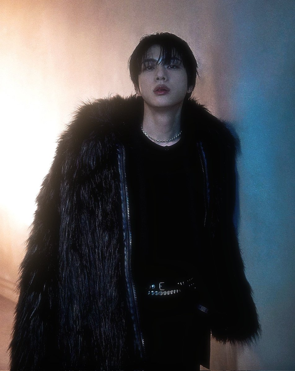 ratedforjin's tweet photo. THE KIM SEOKJIN https://t.co/Hc8kQkaMge