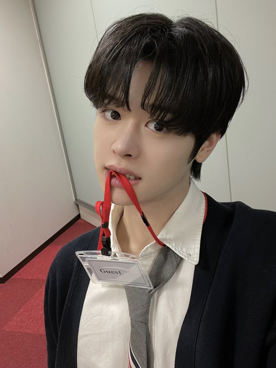 Sleep time! So don't forget to… CLOSE YOUR EYES. See what I did there? 🤓