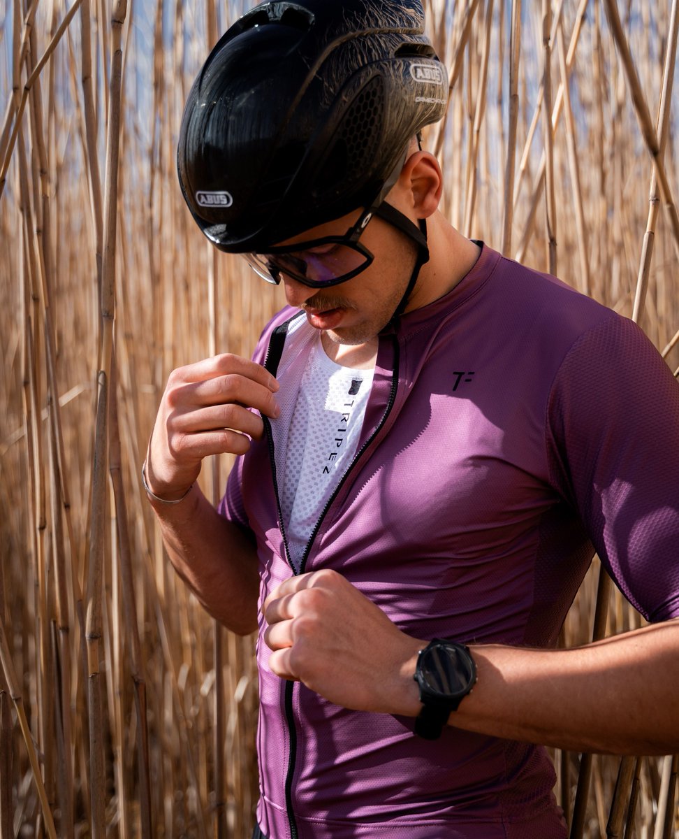 triple2de's tweet photo. Farbe es sein soll. Ist ja schließlich Frühling! 
Welche Lieblingsfarbe ist eure? Lasst uns einen Kommentra da - denn LTD Edition is coming soon!

📸 @gaspard_scenes

#ridetriple2 #triple2 #gravelbike #bikepacking #cyclinglife #cyclingapparel #cyclingphotos #outsideisfree https://t.co/a7UbHqe2ob