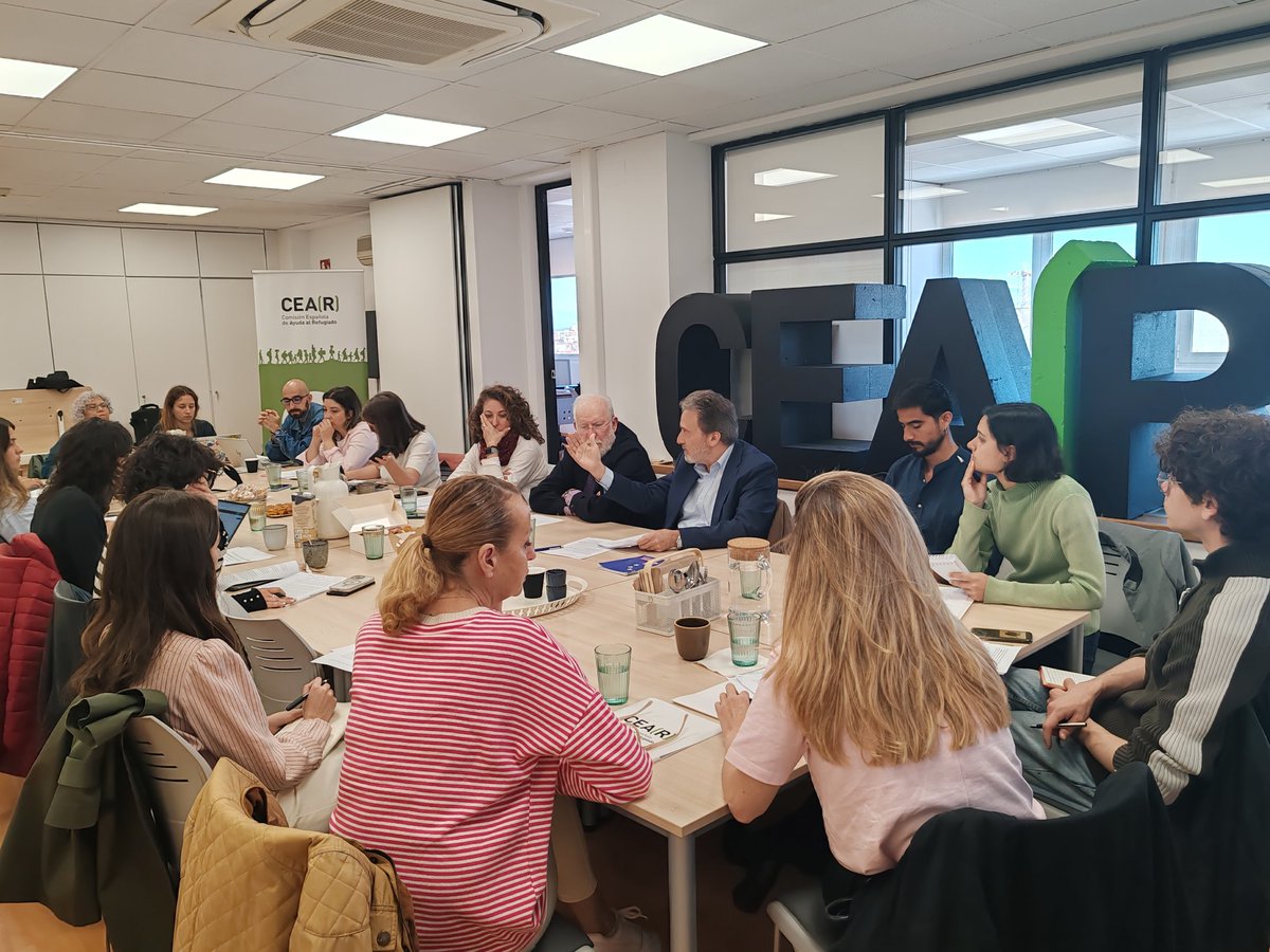 ⚖️ Estamos ante una oportunidad histórica de contar con una Ley de Asilo vanguardista y garantista. Solo hace falta voluntad política.

☕ Hoy desayunamos con periodistas para explicar por qué es imprescindible una #LeyConDerechos.

🗞️ Comunicado 👇 cear.es/noticias/medid…