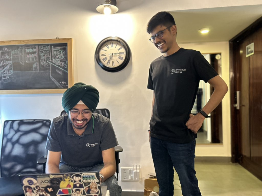 onlyarweave's tweet image. It really is quite extraordinary here at the @ArweaveIndia HackerHouse in Bengaluru.
So much energy in the room. Great builders. Great concepts.
All on Arweave and AO.