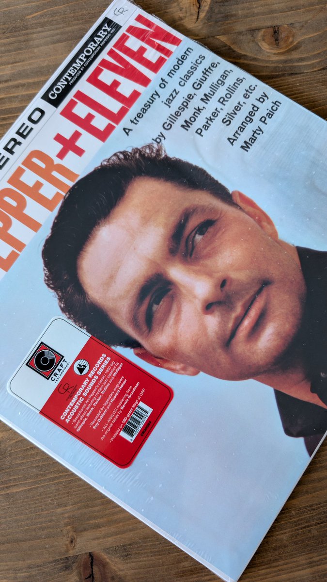 lodeartie's tweet photo. Estamos de estreno en casa... Mátame camión! https://t.co/rhMSk8KZOq