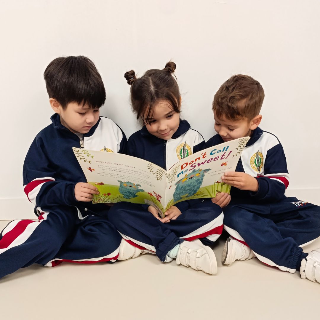 📚 En el Colegio Internacional de Levante cultivamos el amor por la #lectura desde los primeros años.

Porque un #libro en manos de un niño es el comienzo de mil aventuras 🚀

💫 ¡Feliz Día del Libro!

#diainternacionaldellibro