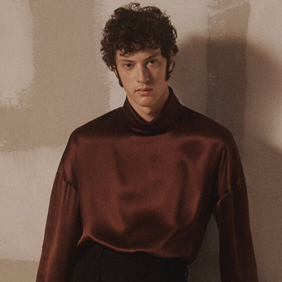 FilmUpdates's tweet image. Dominic Sessa will play Anthony Bourdain in a new biopic ‘TONY’ from A24.

Co-starring Antonio Banderas, it will take place in 1976 when a young Bourdain has a life changing experience working in Provincetown, Mass. 

(variety.com/2025/film/news…)