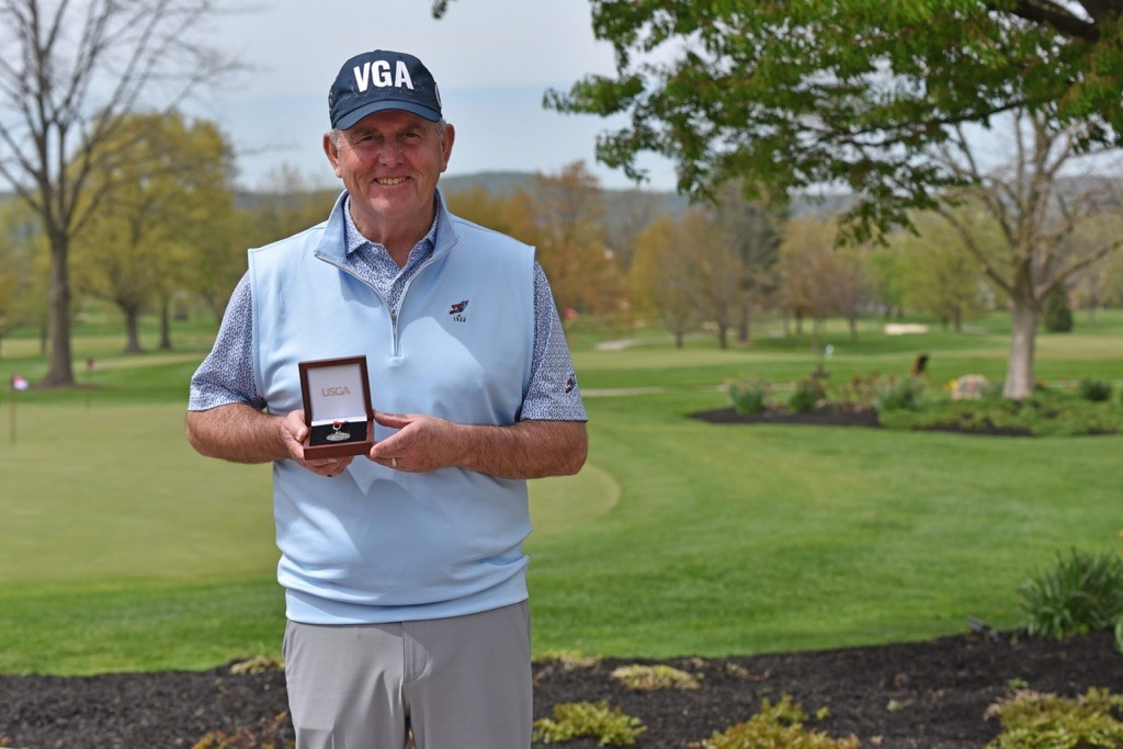 Metropolis Country Club tweet media