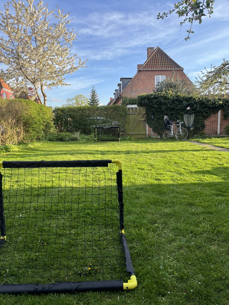 Lukta av nyslått matte på Jørgen Vik Out Arena🙌