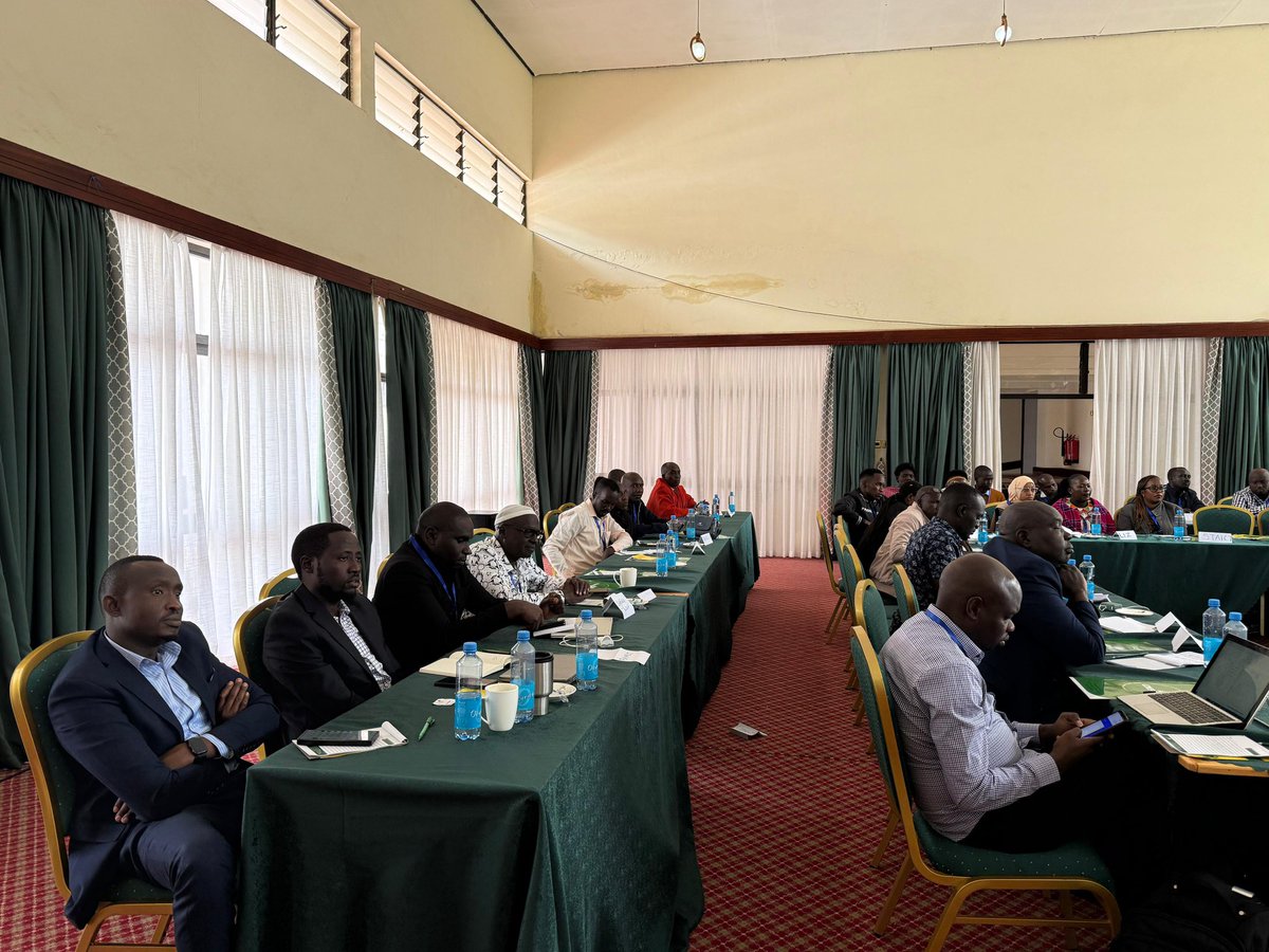 COMESA Governance, Peace and Security (@comesa_gps) on Twitter photo We’ve officially kicked off the Mediation of Natural Resource-Based Conflicts workshop in Baringo, Kenya in collaboration with <a href="/HornofAYN/">Horn of Africa Youth Network</a>
The discussions highlight how environmental challenges, such as resource scarcity and changing weather patterns, directly contribute to We’ve officially kicked off the Mediation of Natural Resource-Based Conflicts workshop in Baringo, Kenya in collaboration with <a href="/HornofAYN/">Horn of Africa Youth Network</a>
The discussions highlight how environmental challenges, such as resource scarcity and changing weather patterns, directly contribute to