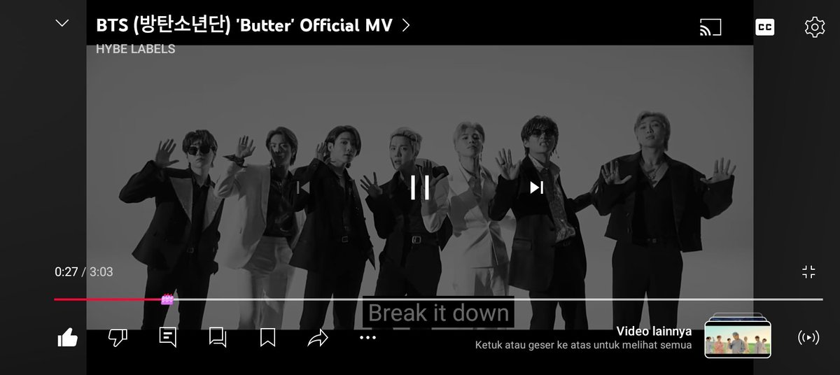 jidathobi's tweet photo. @ArmyPolice_ Still🥰🥰🥰🥰 @BTS_twt #BTS #BTSARMY https://t.co/7s2MQ3Fodo