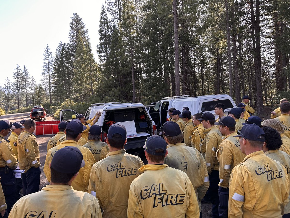 CAL FIRE SKU tweet media