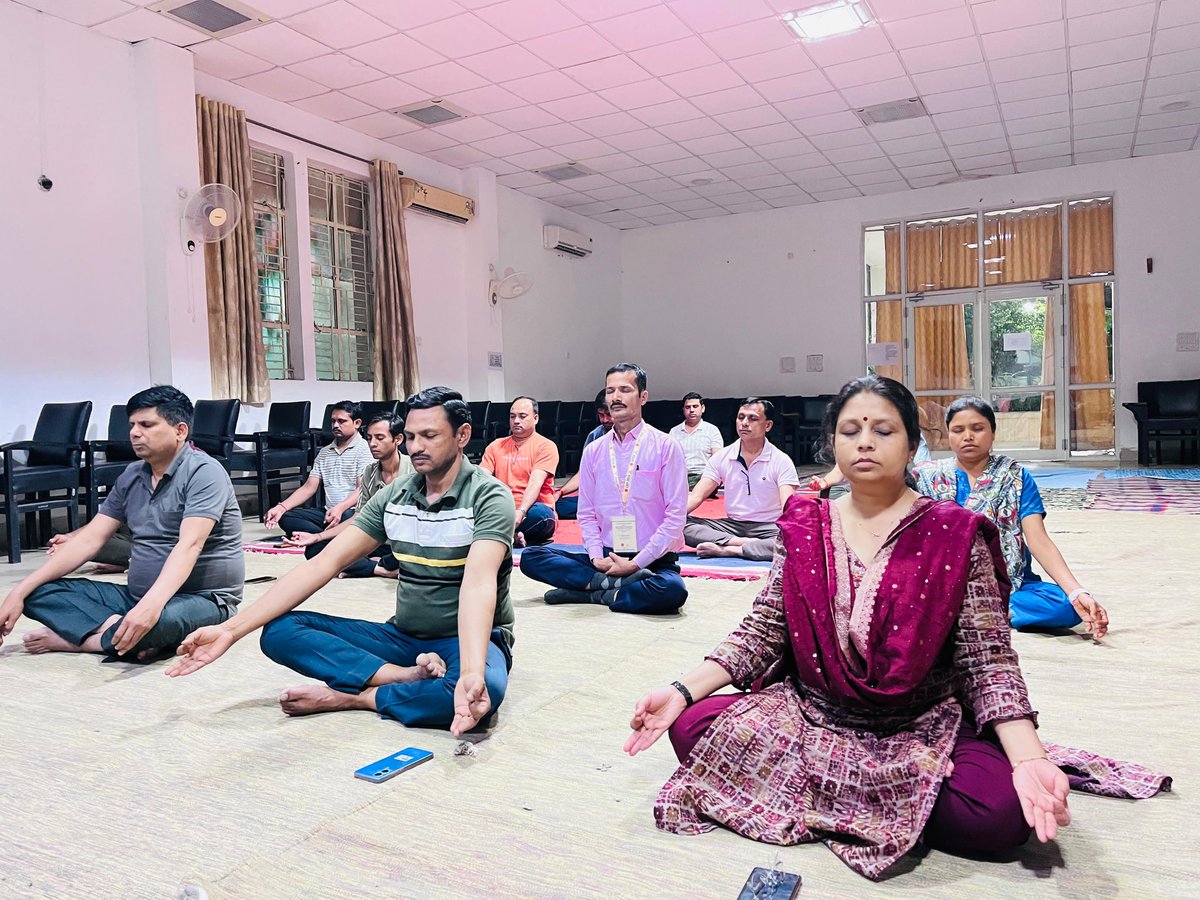 dtss_bhopal's tweet image. दक्षता निर्माण कार्यक्रम | Day 2 | अप्रैल 23, 2025
ध्यान साधना 
@nitttrbpl
#CapacityBuildingProgram