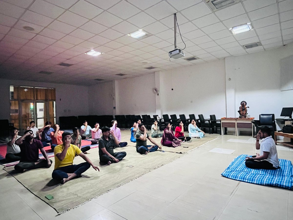 dtss_bhopal's tweet image. दक्षता निर्माण कार्यक्रम | Day 2 | अप्रैल 23, 2025
ध्यान साधना 
@nitttrbpl
#CapacityBuildingProgram