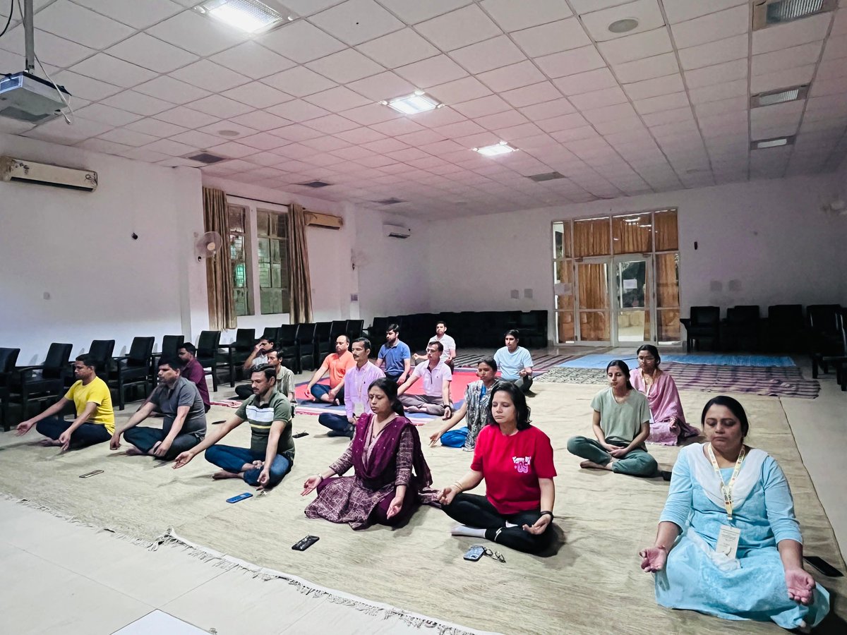 dtss_bhopal's tweet image. दक्षता निर्माण कार्यक्रम | Day 2 | अप्रैल 23, 2025
ध्यान साधना 
@nitttrbpl
#CapacityBuildingProgram