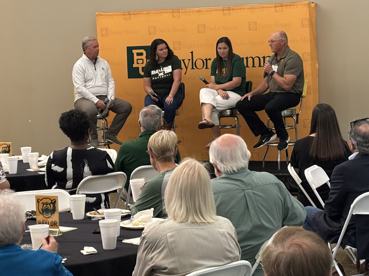 Great crowd for the  Lunch with a Legend, featuring Whitney Canion-Reichenstein, Chelsi Lake-Reichenstein, &amp; Glenn Moore