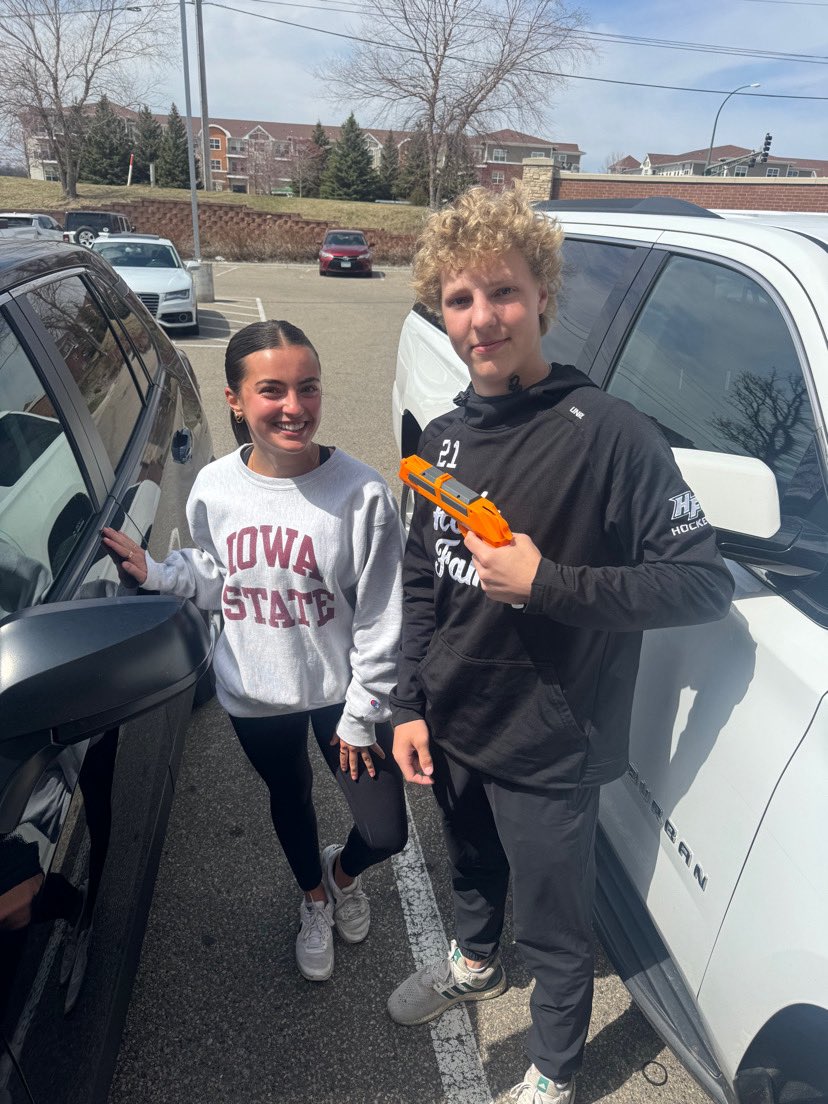Norasdaycare's tweet photo. First kill starting off right with a little sophmore. A little suprised with this kill here, Noah usually goes for a lot younger… maybe Anna wanted to get out by him by the way she’s posing https://t.co/EctQf1Hskp