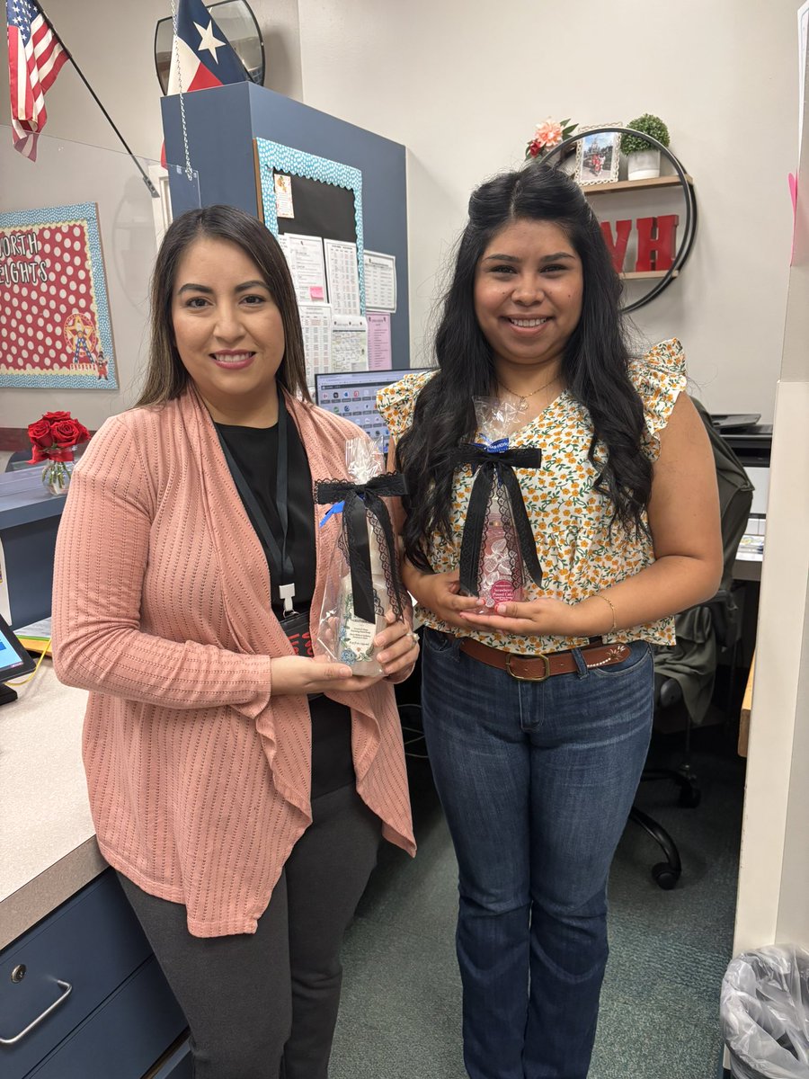 Worth Heights Elementary School (@worthheightsfw) on Twitter photo We LOVE our Worth Heights office team!
Thank you for keeping things running smoothly and supporting our school with heart and dedication. We appreciate you! @CharlieGarciaFW <a href="/CC_Renteria/">Christine Cano Renteria</a>
#TeamWorthHeights #OfficeAppreciation We LOVE our Worth Heights office team!
Thank you for keeping things running smoothly and supporting our school with heart and dedication. We appreciate you! @CharlieGarciaFW <a href="/CC_Renteria/">Christine Cano Renteria</a>
#TeamWorthHeights #OfficeAppreciation