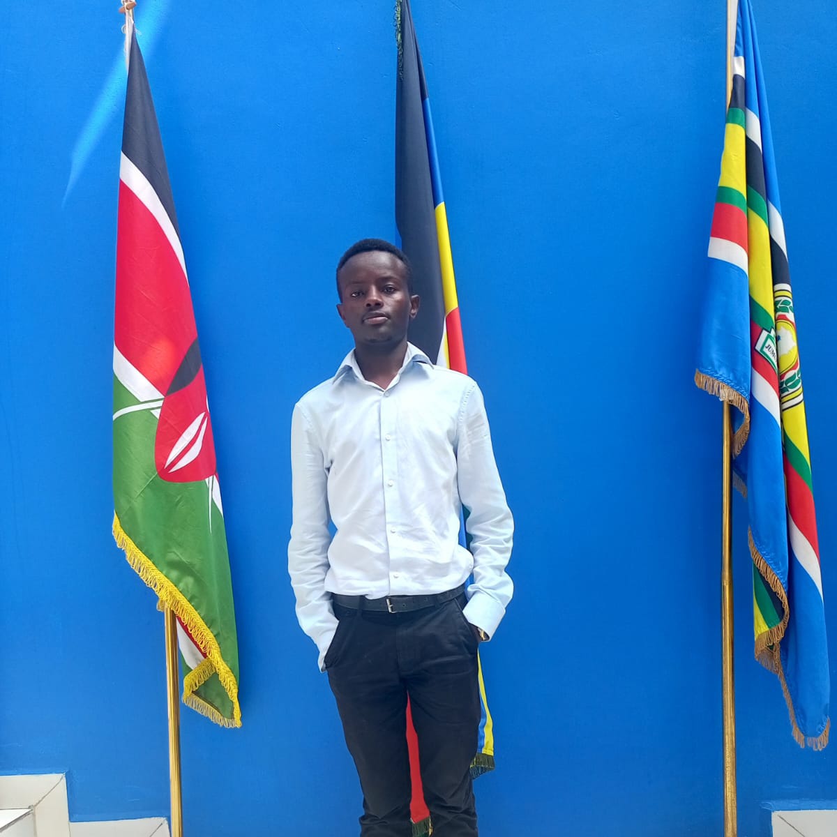 robertwade984's tweet photo. #NewProfilePic https://t.co/idKlmFBZSr