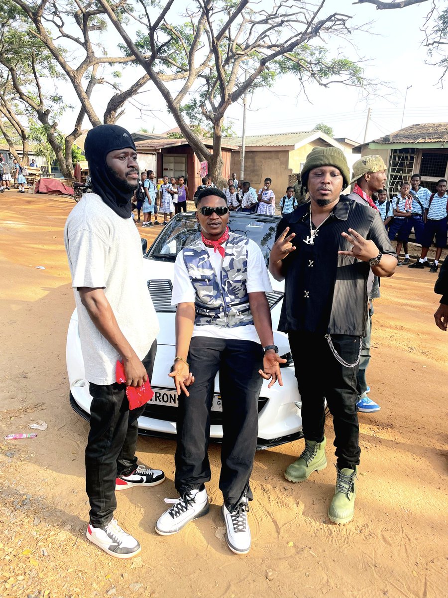 Roberthud09's tweet image. KEEP WORKING REGARDLESS . SOMEONE IS TELLING SOMEBODY. YOU'RE DOPE  🫡.
TRUST THE PROCESS AND REMEMBER THE HUSTLE GO PAY OFF .
#TeamHudEmbassy🌎  #RobertHud 🦅 #VIMM