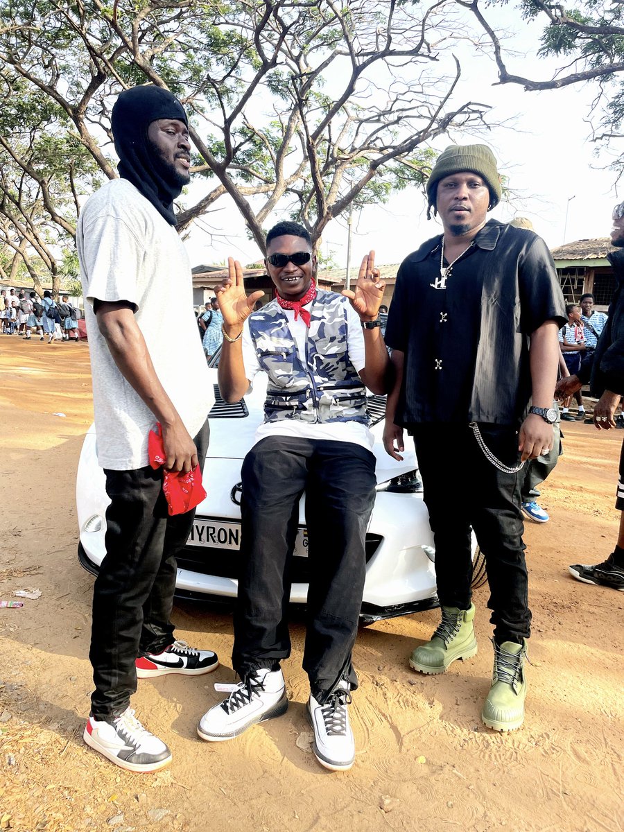 Roberthud09's tweet image. KEEP WORKING REGARDLESS . SOMEONE IS TELLING SOMEBODY. YOU'RE DOPE  🫡.
TRUST THE PROCESS AND REMEMBER THE HUSTLE GO PAY OFF .
#TeamHudEmbassy🌎  #RobertHud 🦅 #VIMM