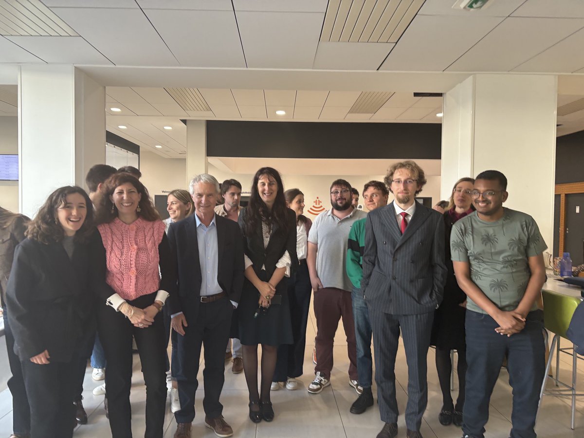 Très heureux d’avoir pu échanger avec la 64e promotion des élèves DH de l’<a href="/EHESP/">EHESP</a> ! 

🤝 À <a href="/L_Adh/">L'Asso des DH (ADH)</a>, on avance ensemble : partage, réflexion, action… 

Au plaisir d’accueillir nos nouveaux collègues dans cette belle aventure humaine et professionnelle ! 

#FonctionPublique
