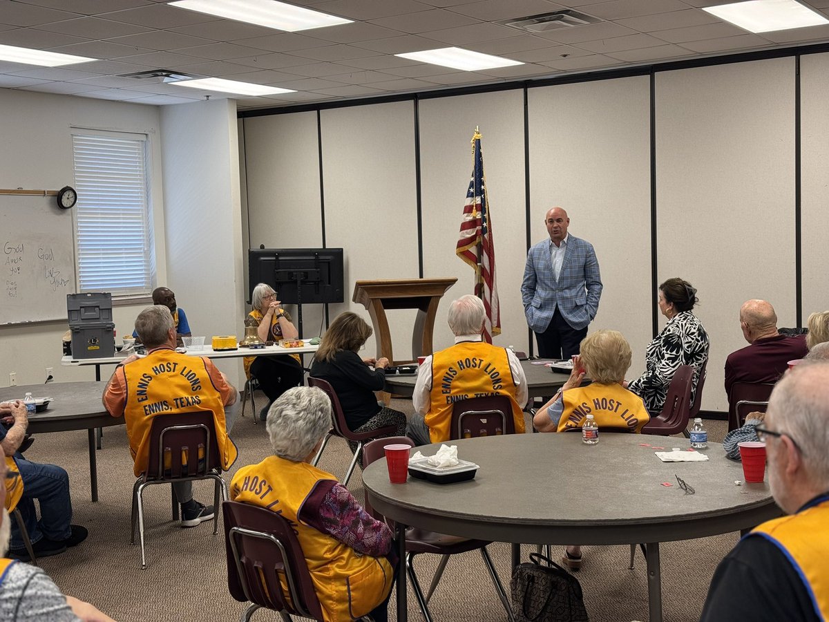 RepEllzey's tweet photo. Spent my morning in Ennis today, and I couldn’t be more thankful to the Lions Club for having me for lunch. Great food, even better company. 

It’s always a good time spending the day with people who care so deeply about their community. https://t.co/gdXUBAF8SY