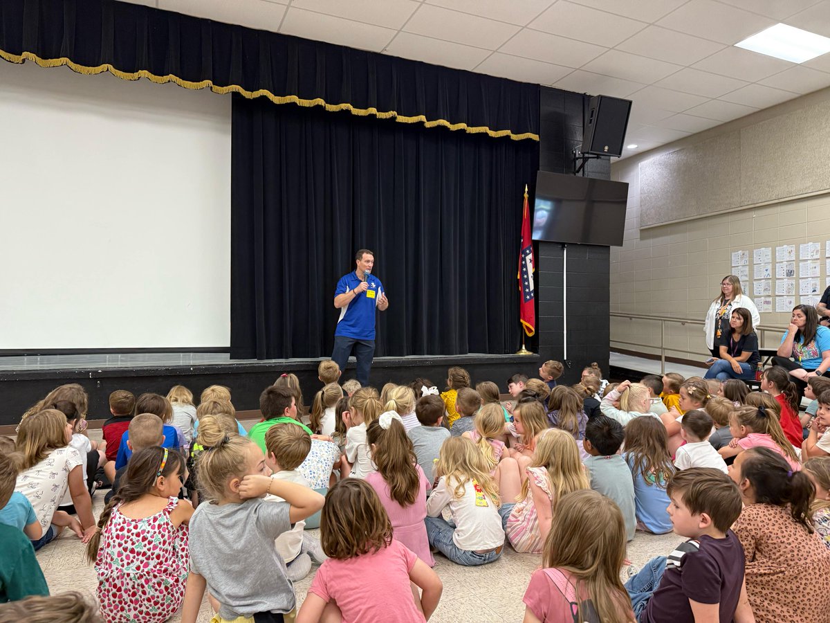 Darby Bybee (@4029darby) on Twitter photo We've done quite a few school talks again this year, this morning at Prairie Grove Elementary. Always good to talk to the kids about severe weather safety, & they had great questions!
<a href="/pgschools/">PrairieGroveSchools</a>
#arwx We've done quite a few school talks again this year, this morning at Prairie Grove Elementary. Always good to talk to the kids about severe weather safety, & they had great questions!
<a href="/pgschools/">PrairieGroveSchools</a>
#arwx