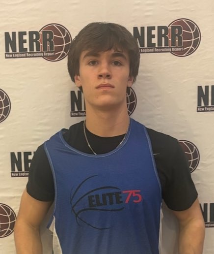 Luke Soden and Terrance Clark were arguably two of the top wing prospects in the building the other night. 

It doesn’t stop there though, as there was a very talented group that stepped foot into the gym at Emmanuel College. 

Full wing recap 👇newenglandrecruitingreport.com/in-the-news/un…