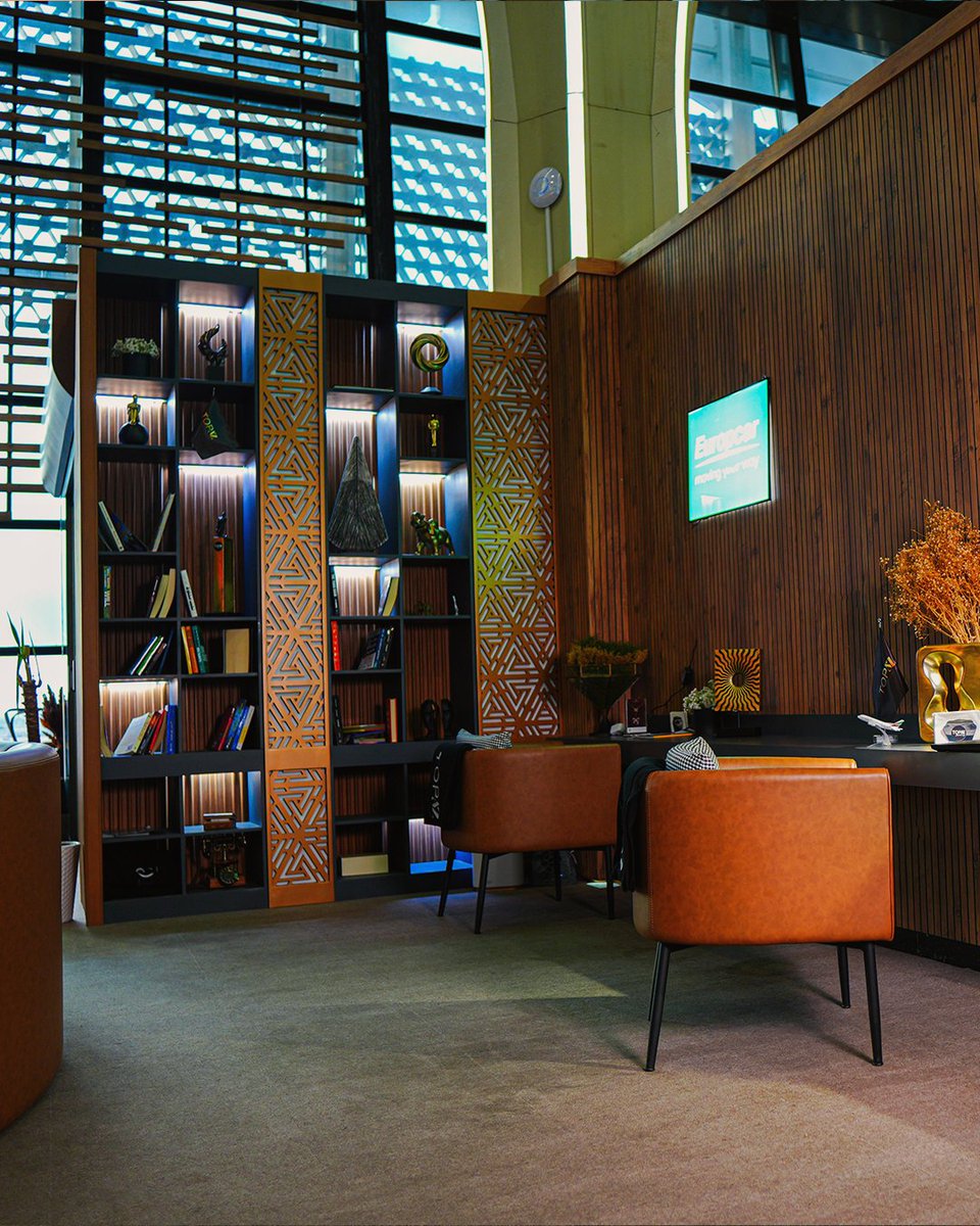 TopazLounge's tweet photo. في توباز، جناح المكتبة المكان الأمثل لقضاء الوقت قبل الإقلاع

At Topaz, the Library Lounge is the perfect spot to unwind before takeoff

للحجز والاستفسار:
07801887777 - 07701887777

#vip_lounge #topaz_lounge #مطار_بغداد_الدولي https://t.co/j68PZtof5b https://t.co/A2VveydlLM
