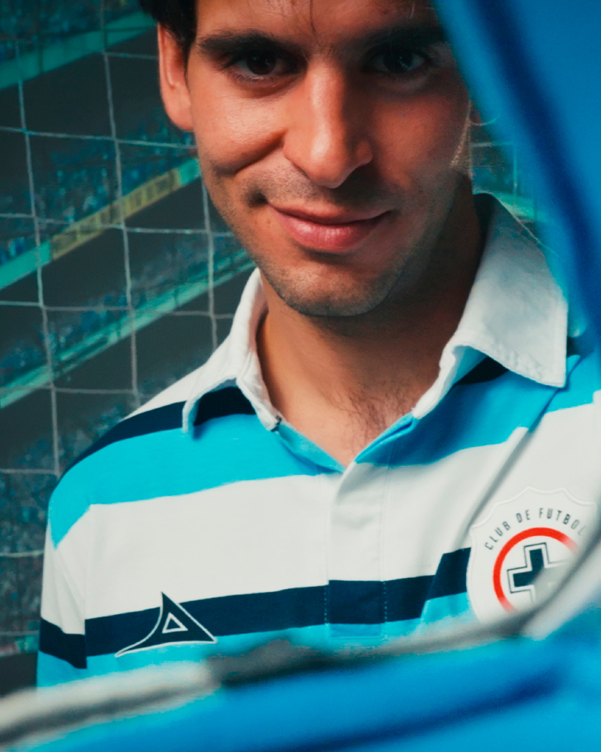 Pirma_Oficial's tweet image. 🧤El arco fue su reino. El azul, su escudo 💙
Rinde tributo a una leyenda del @cruzazul con nuestra nueva playera edición limitada, inspirada en uno de los porteros más emblemáticos del club.
Disponible en Tiendas PIRMA y en línea
 👉🏻 bit.ly/3RGvCLz

#PIRMA #CruzAzul…